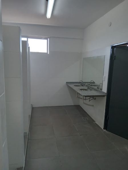 Vestuario Tapiales - baños